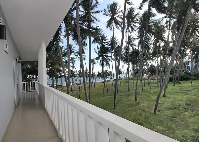 Nu Cuoi Mui Ne & Restaurant Khách sạn