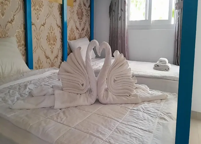 Khách sạn Nu Cuoi Mui Ne & Restaurant 2*